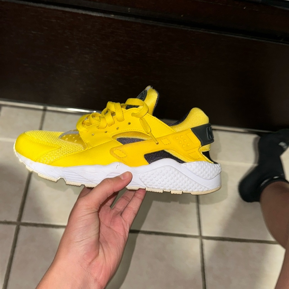 nike hurricanes